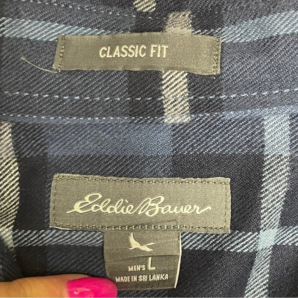 Eddie Bauer classic fit long sleeve shirt blue plaid button front size large - Picture 3 of 4